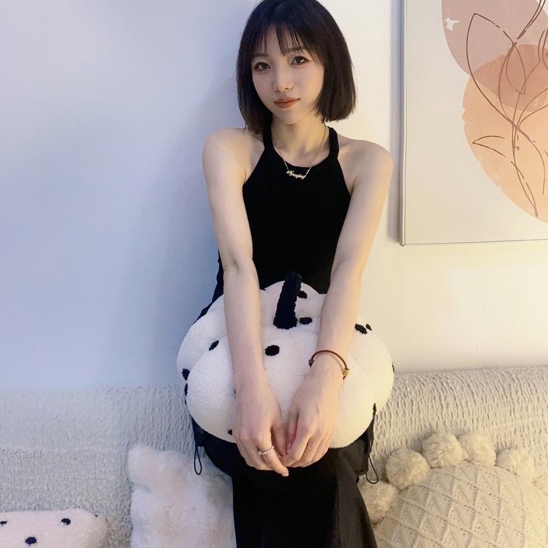 四季青慕欣女装批发