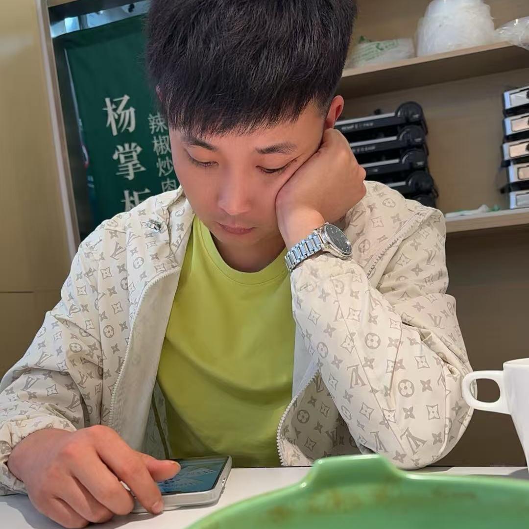 A幕墙铁皮，幕墙配件。