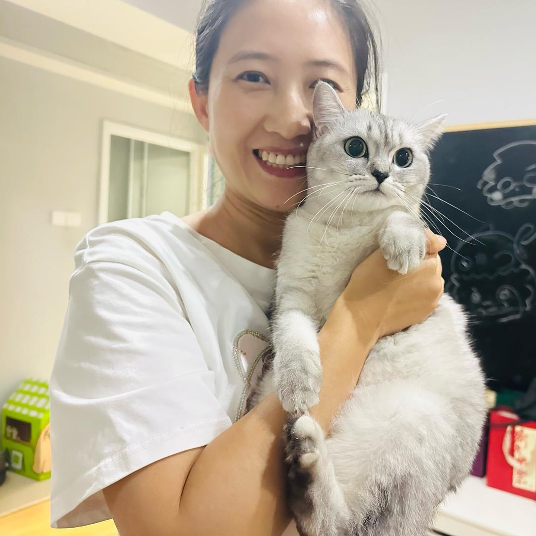 啵蓠瓶头像