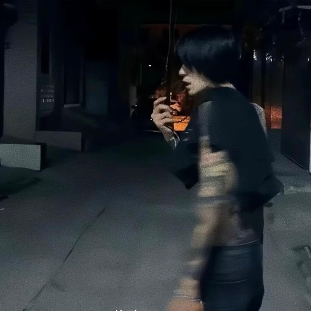 曾v.