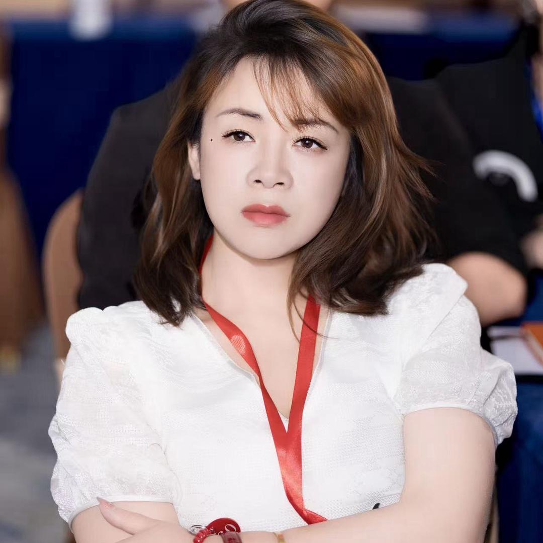 开养生店的老板娘