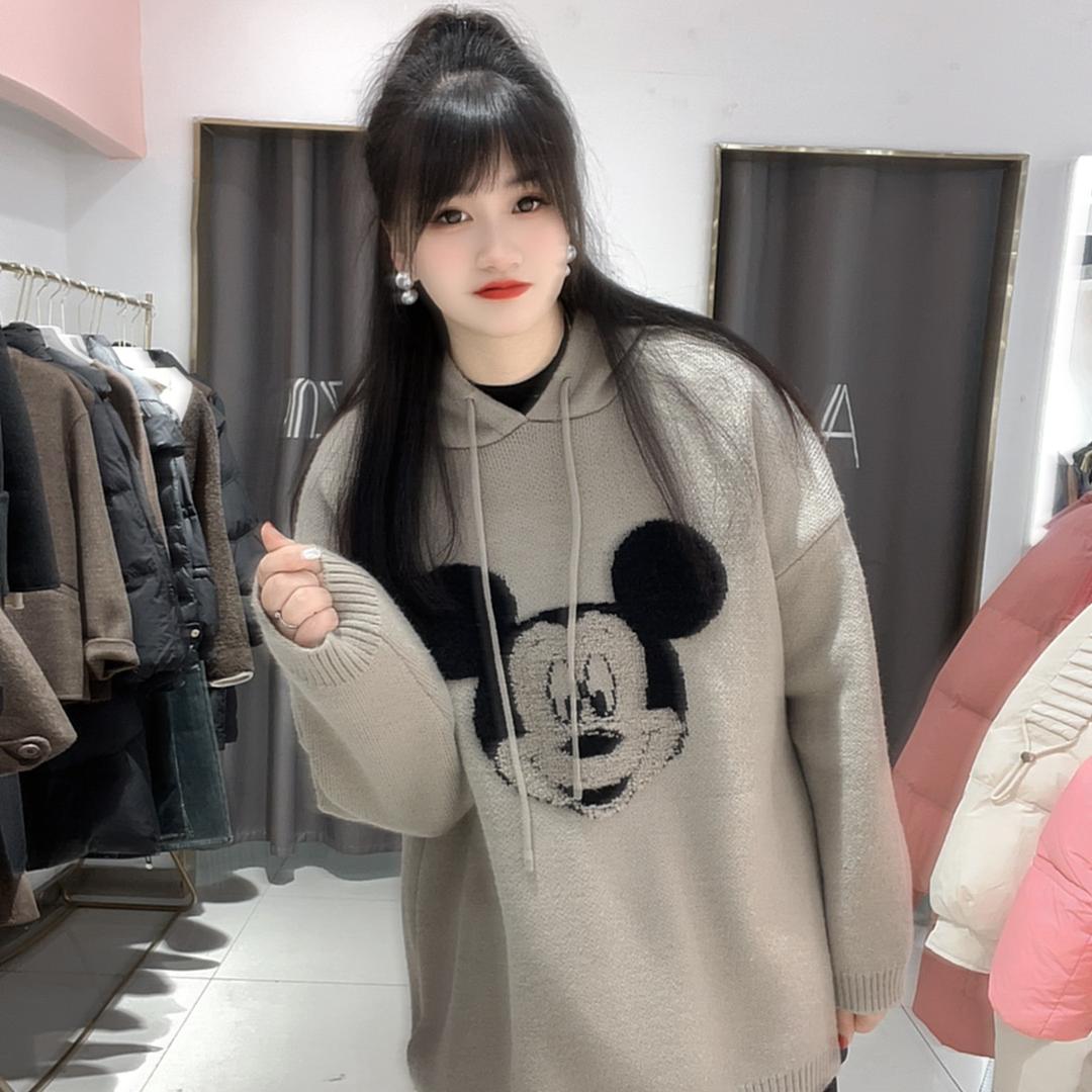 阳阳。