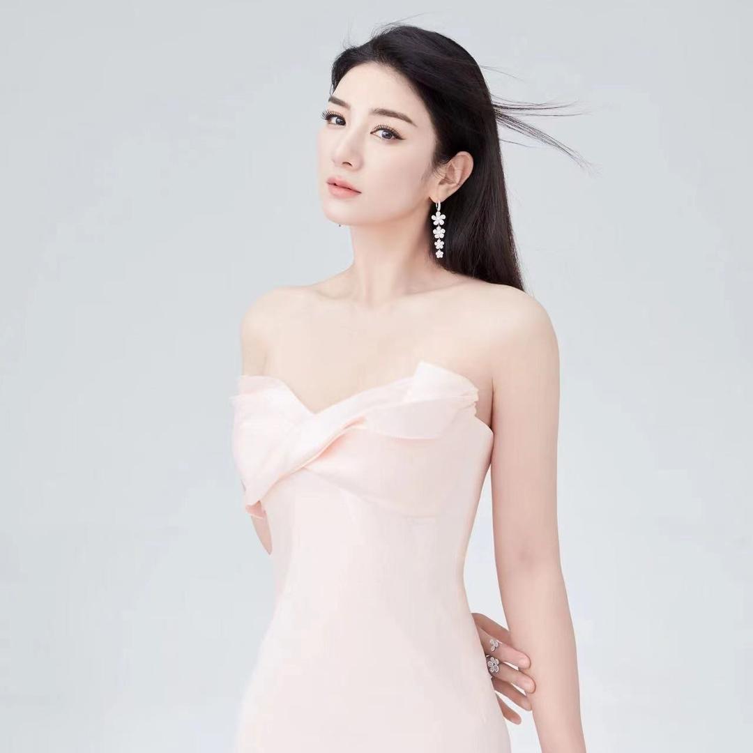 黄奕美妆分享