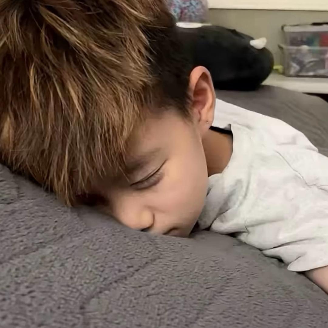 如初.