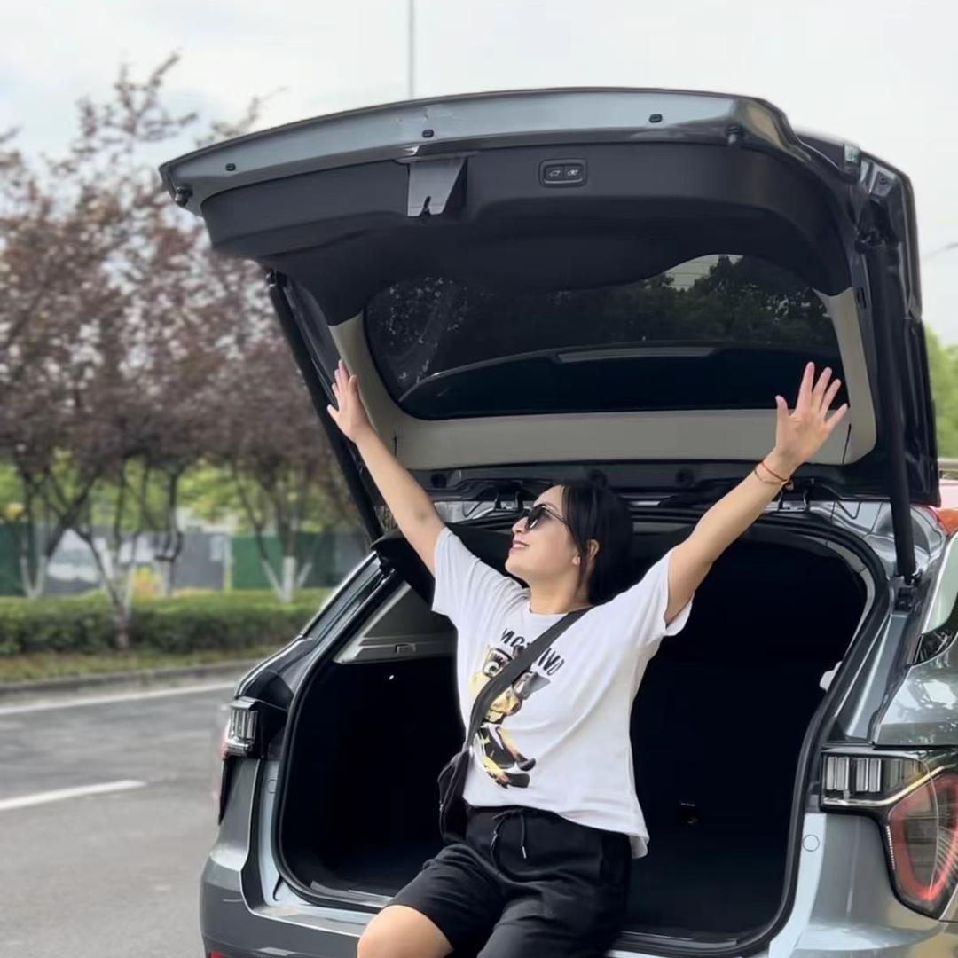 湖州轩轩二手车（包姐）