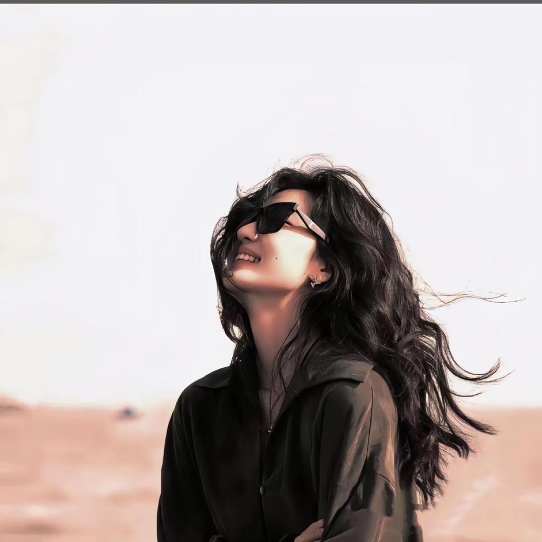 腿长一米九ᥫᩣ