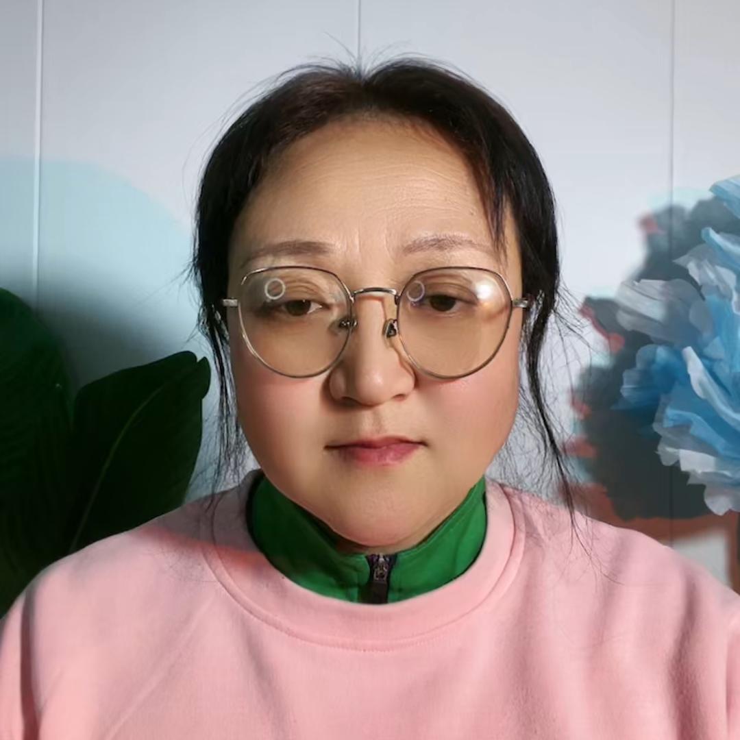 杨一一