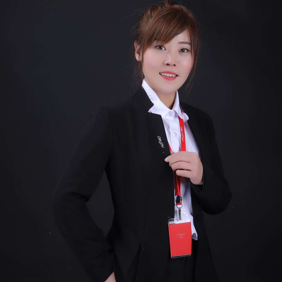 房产经纪人李倩