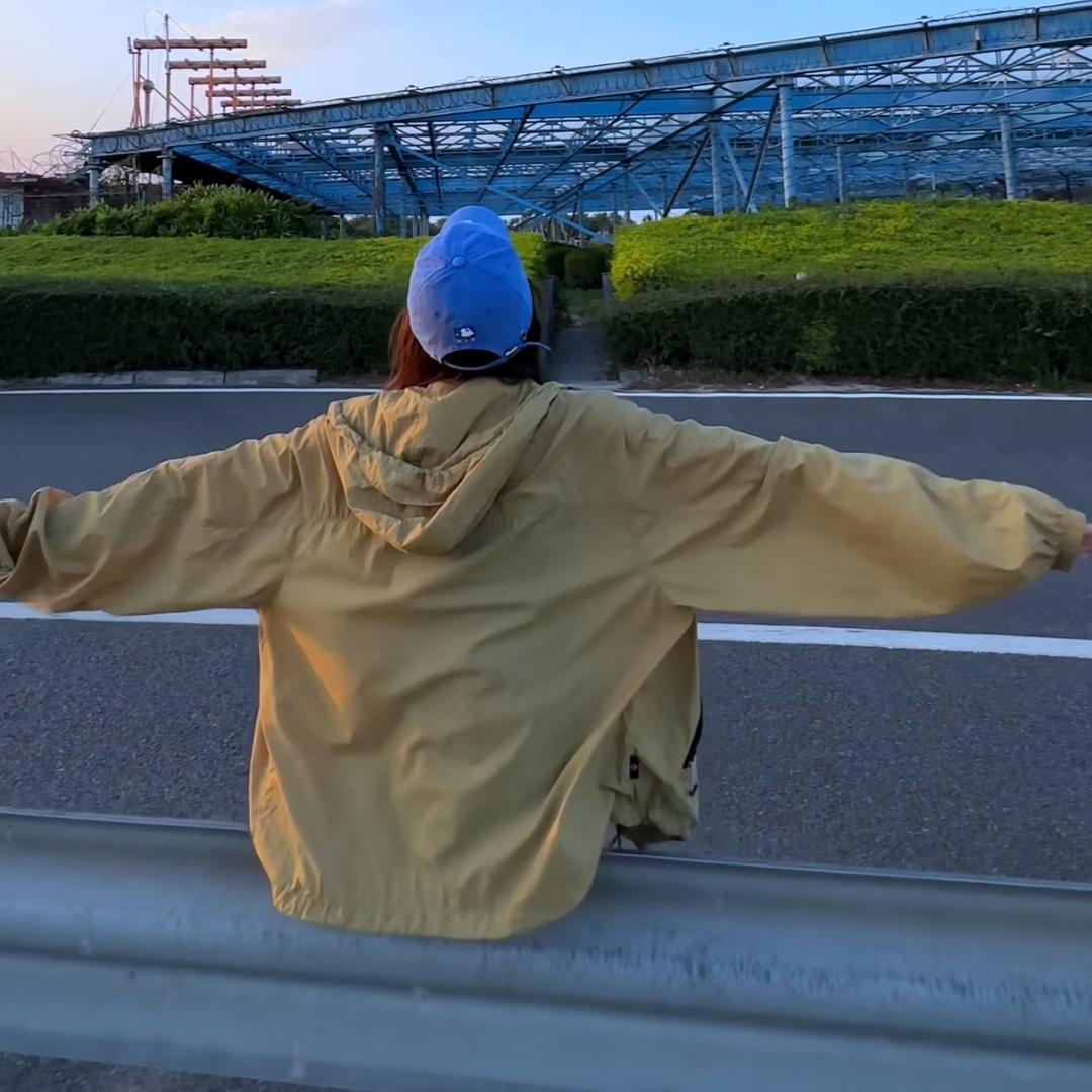 毛毛穿的很酷