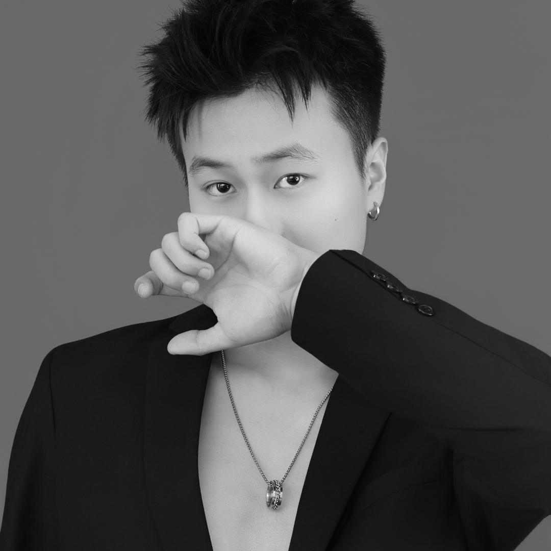 轻舟已过万重山