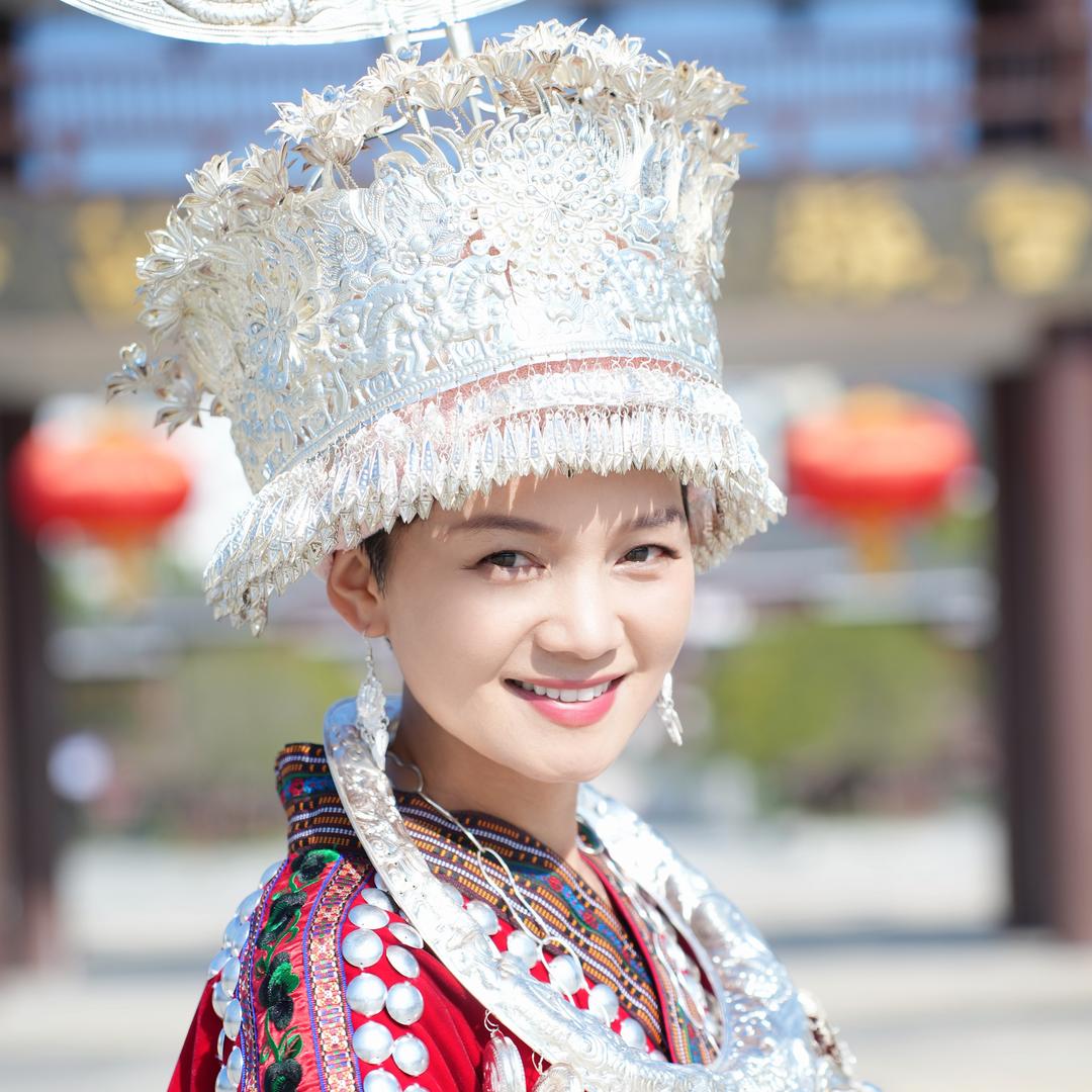 苗族海燕