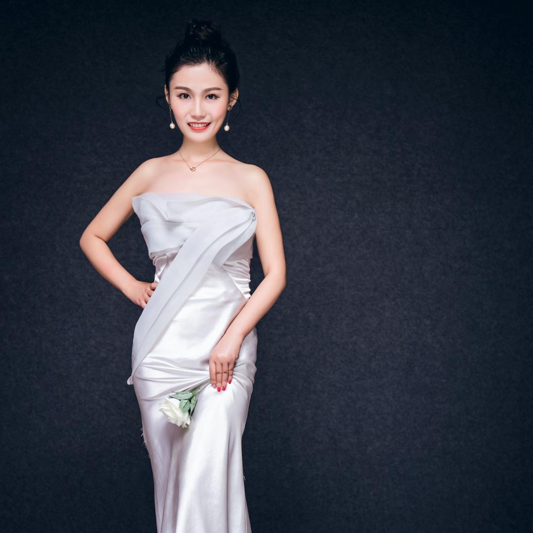 东莞市恒辉机电胡毓