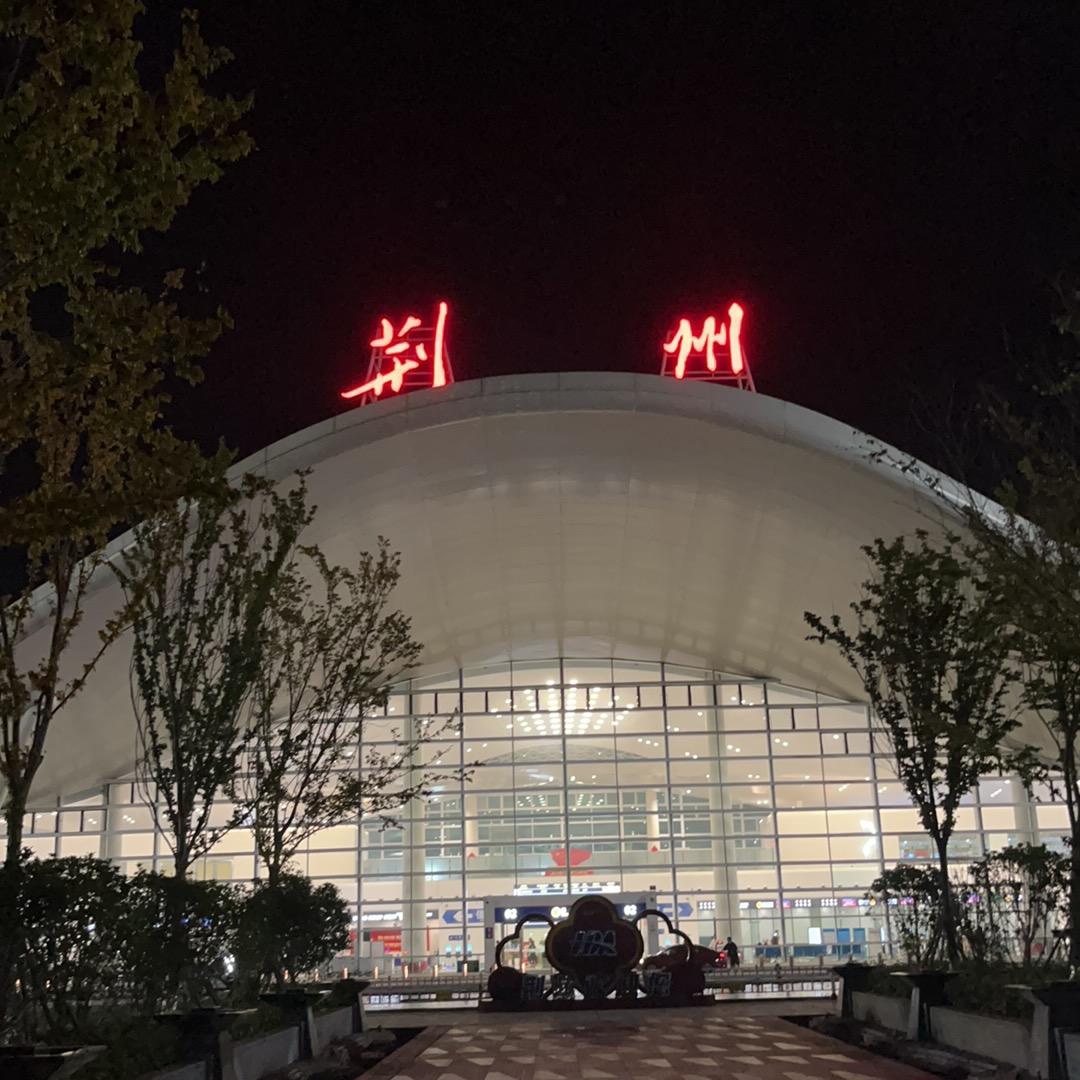 衣梦服饰工厂店