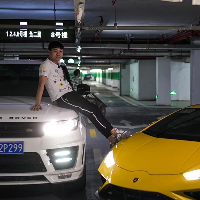 阿连收车