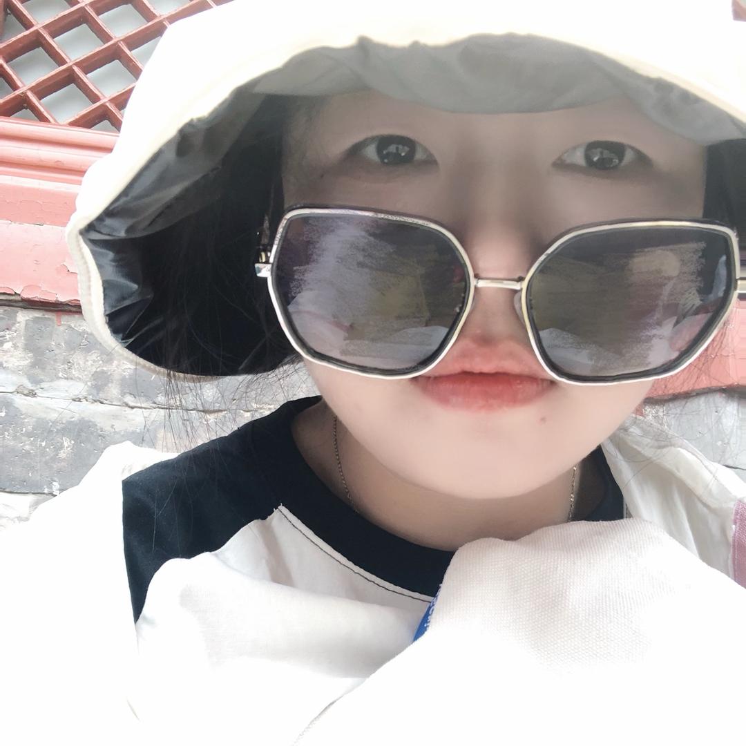 丑绝.