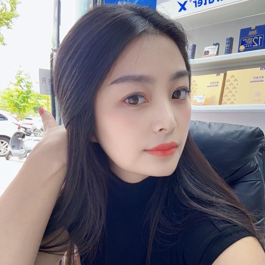 泳儿🥰卖喷剂的老板娘