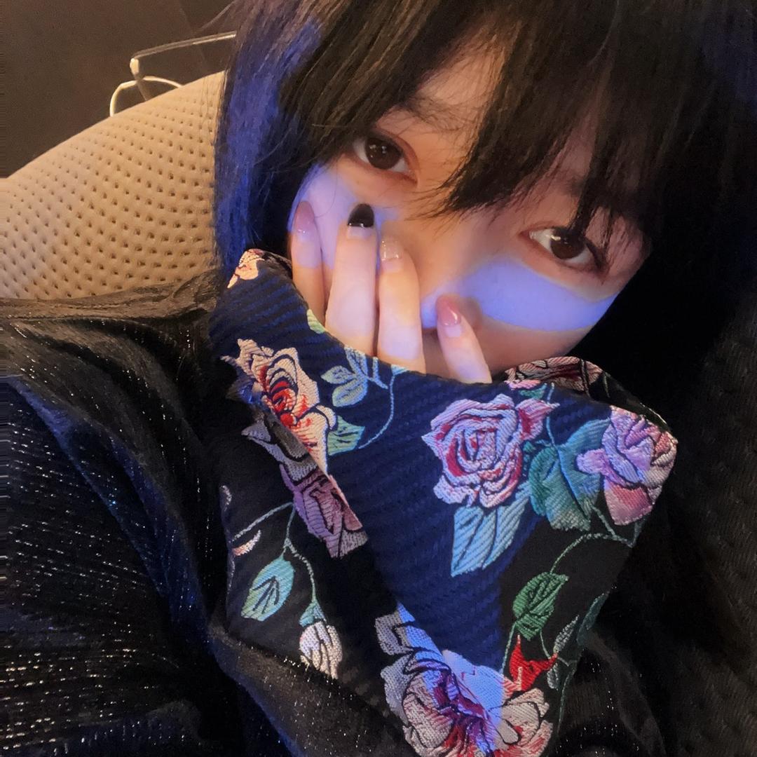汤小米潮牌女装小号 现货 现货 现货号