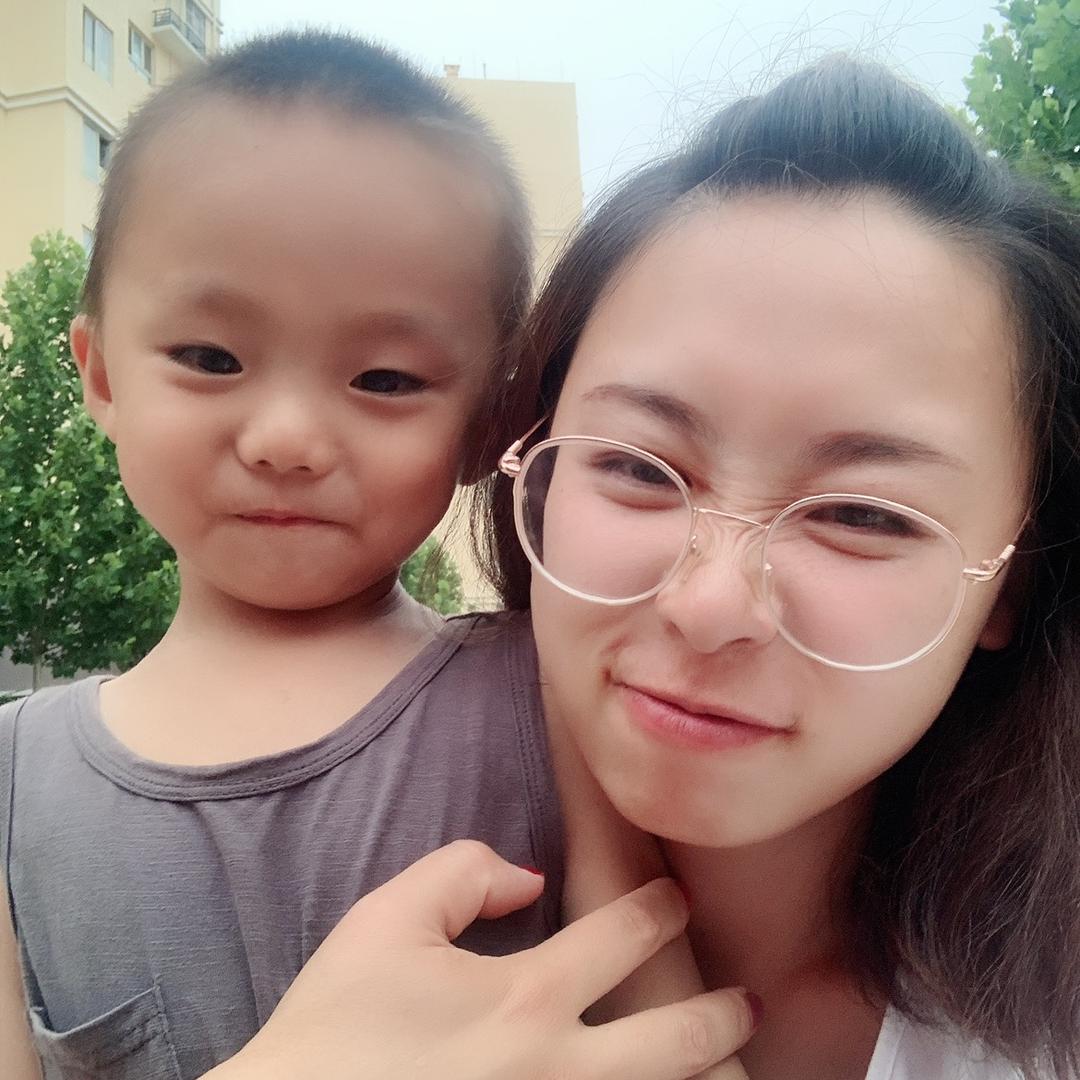 邱暖暖和郭漂亮