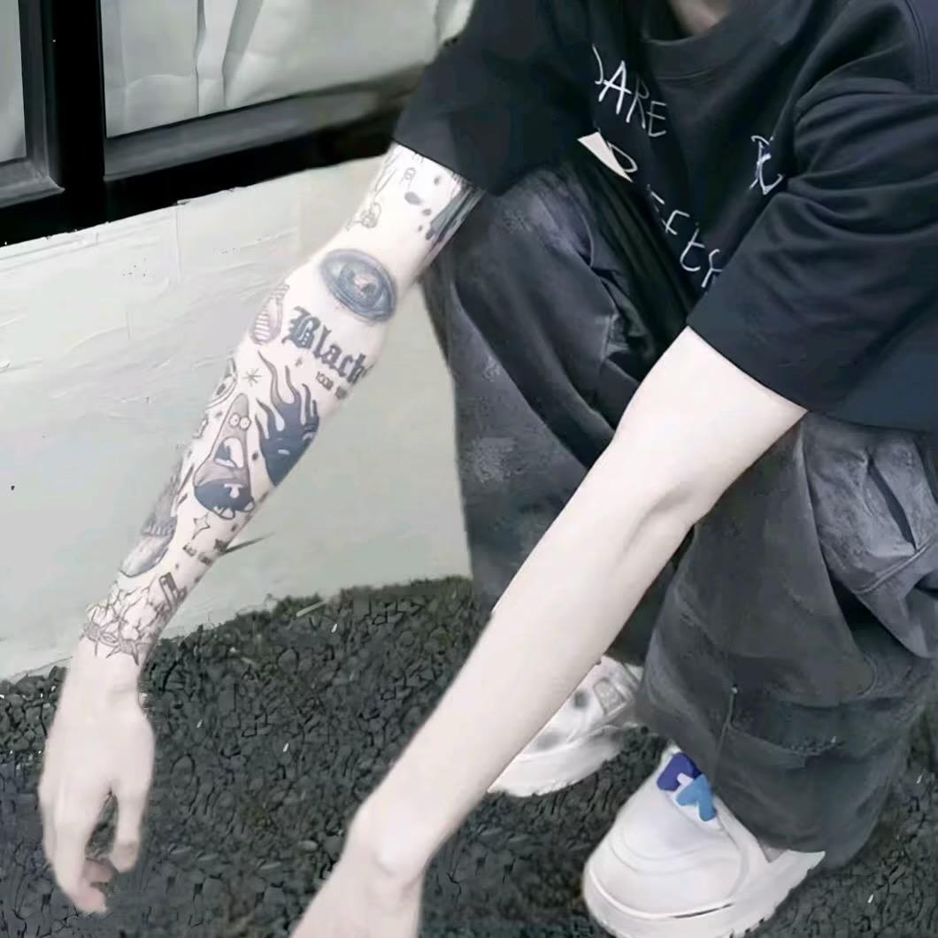 ℋ𝓌