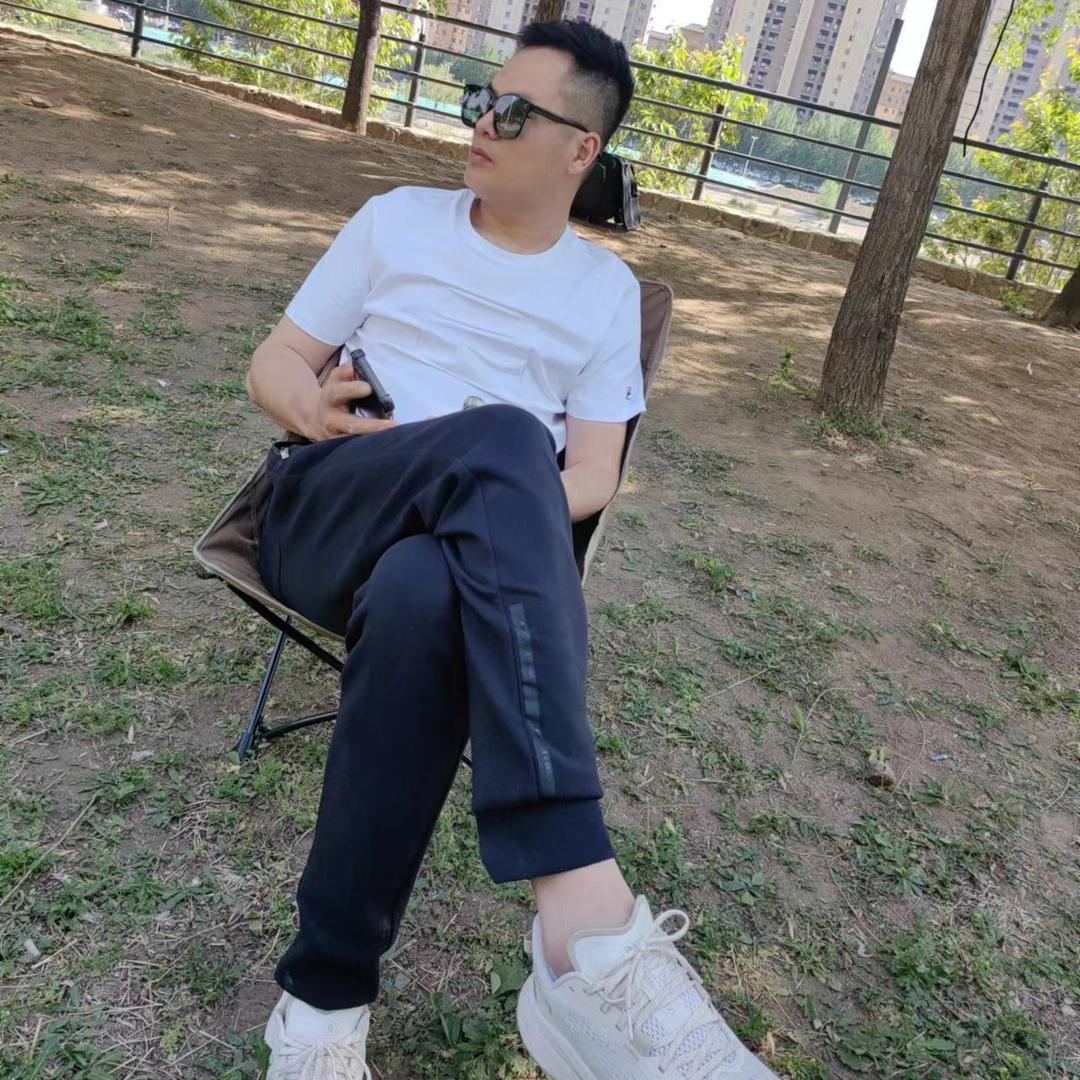 小汽车🚗雷哥😄