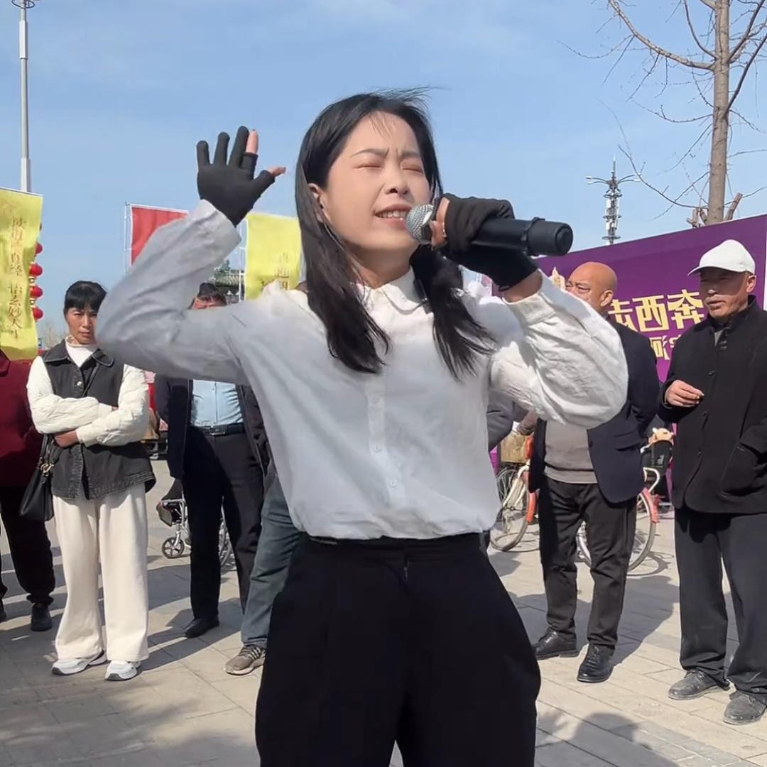 小阿丽⁵¹⁶⁶
