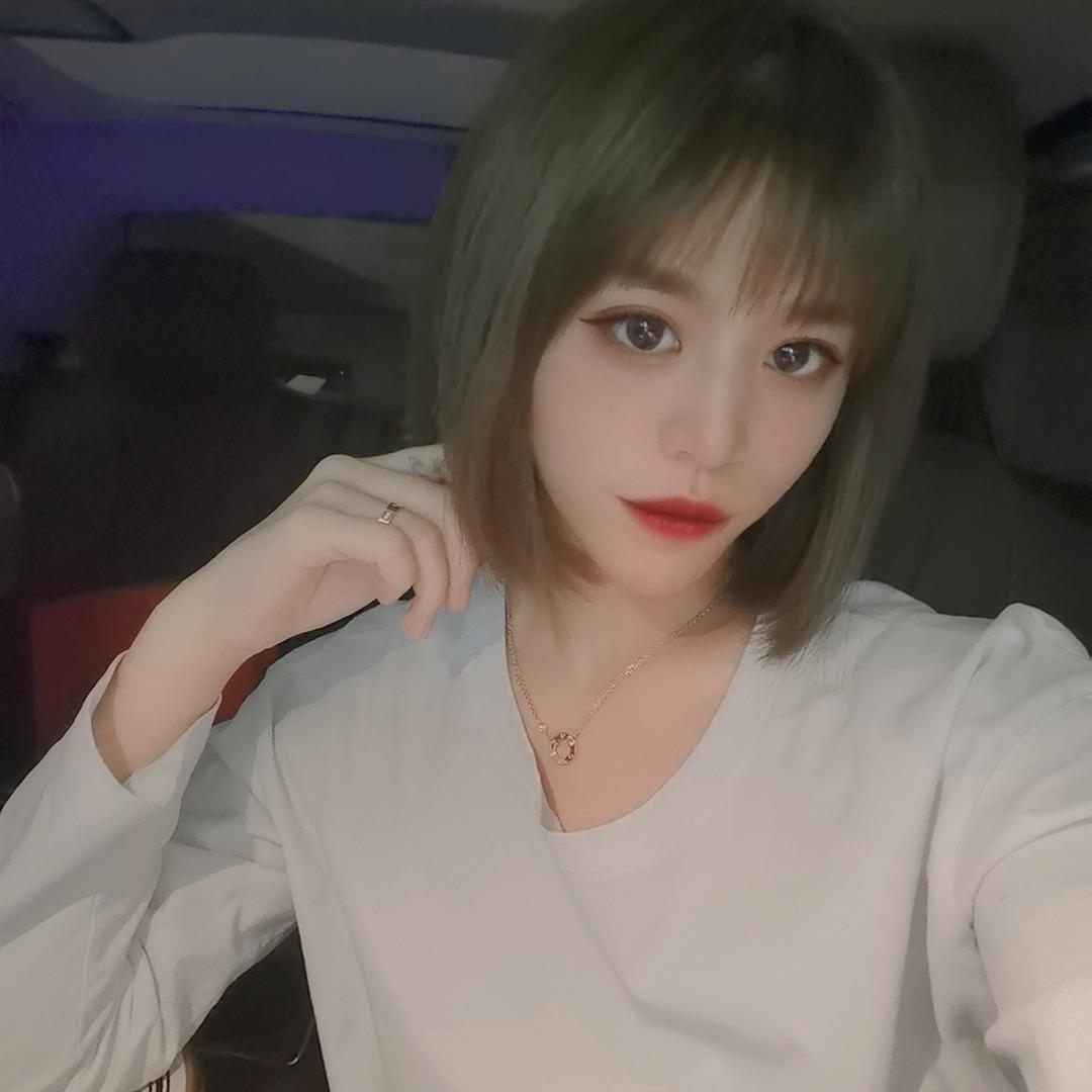 💋   糖 豆。
