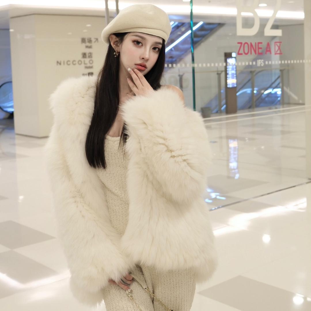 Ss轻奢服饰CHunaiBan