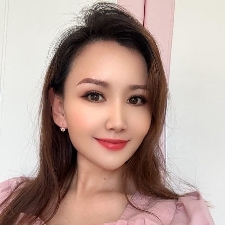 爱谛婚纱摄影