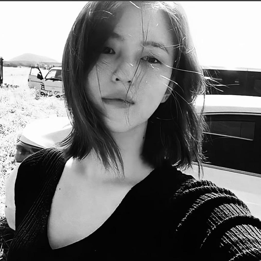 뷔.