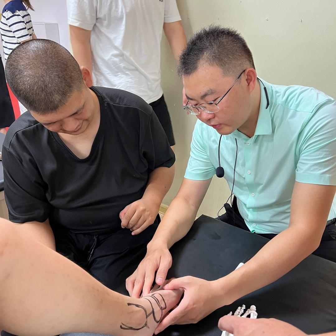 闫老师活力推拿