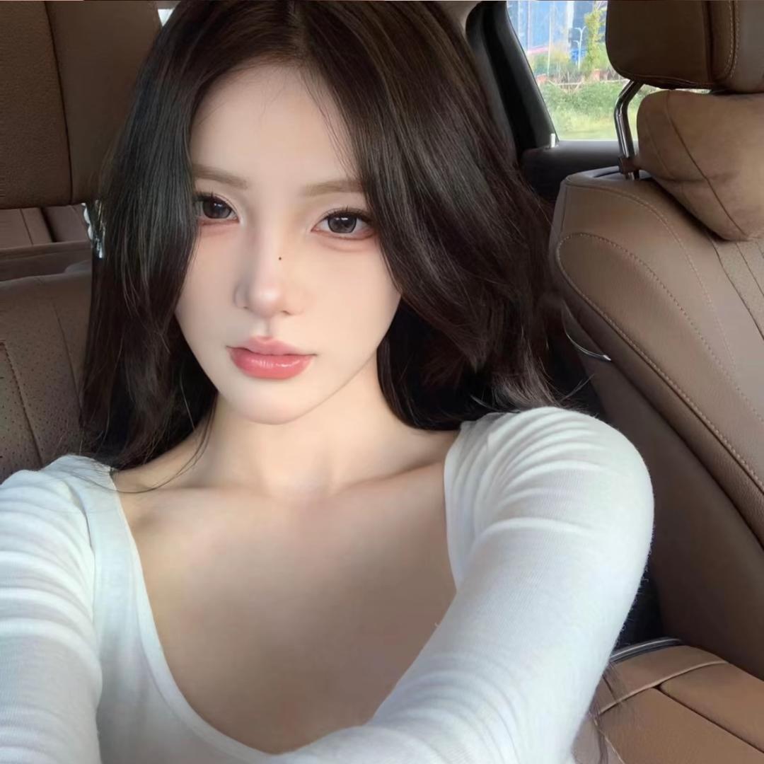 W. ᅟᅠ        ‍