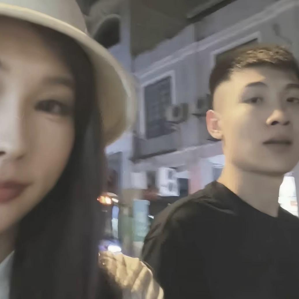喝个k咖啡☕️