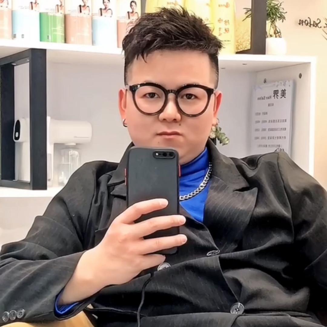 美界HairSaLon官方号