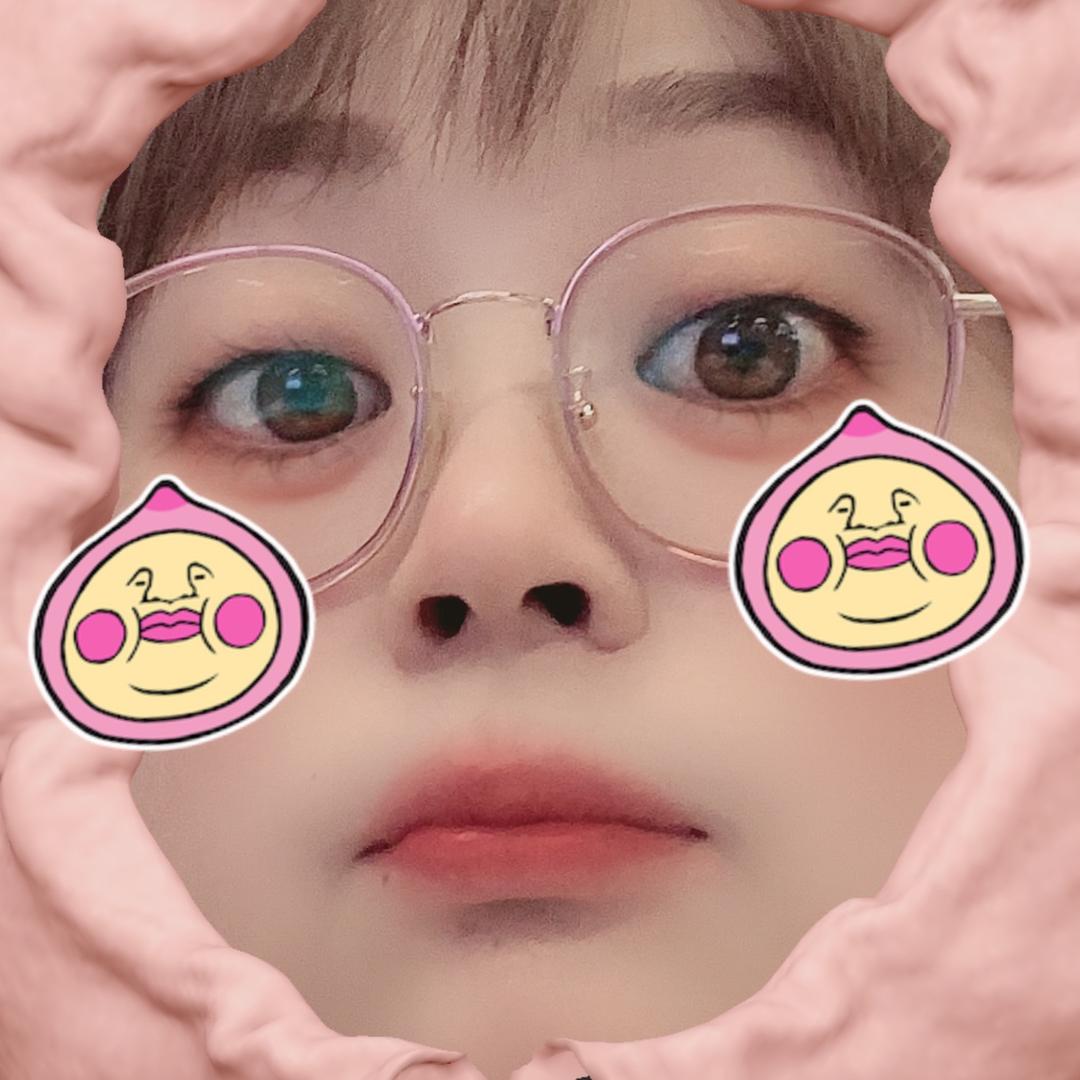 不敢晒太阳的大兔子