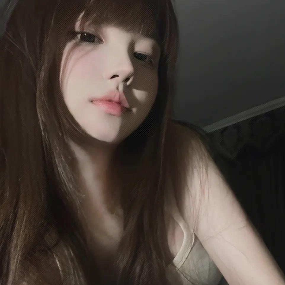 ꉂ ･ ･ ིྀฅ⁷⁷