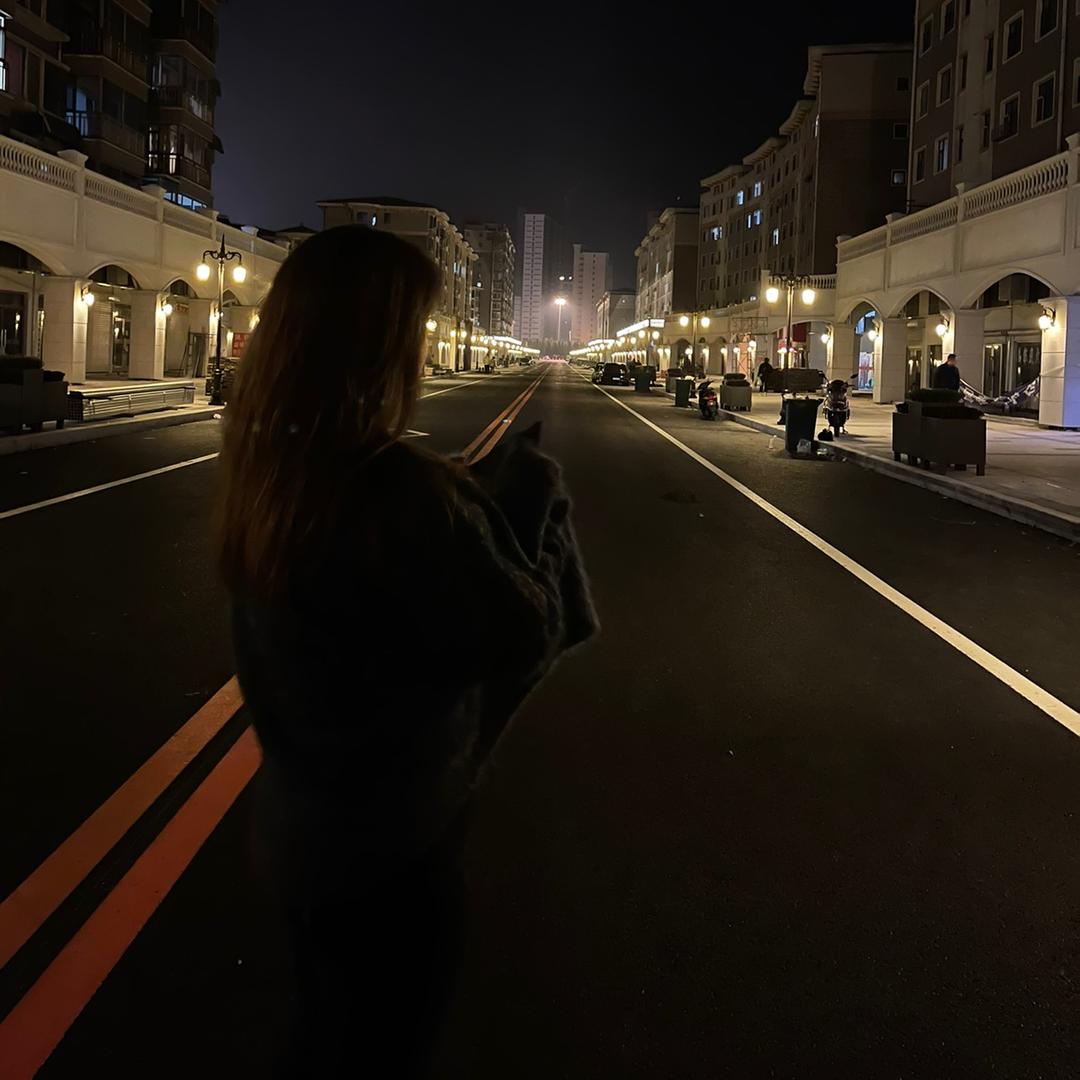 是小何💭