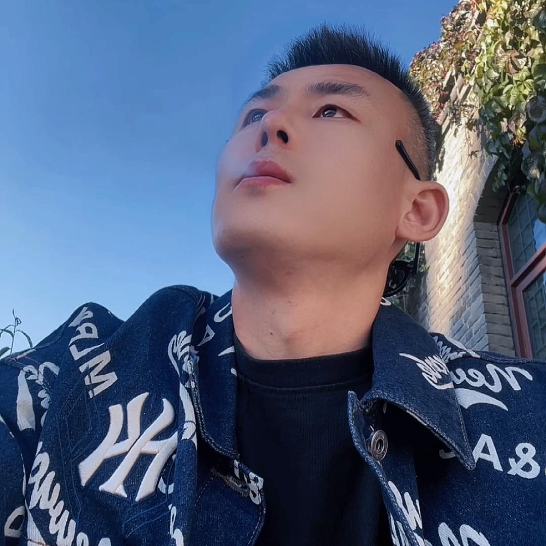 Hello   王先生