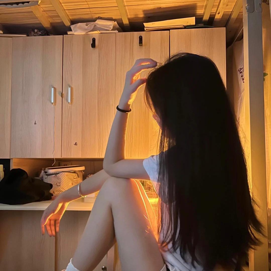 彩鳞s