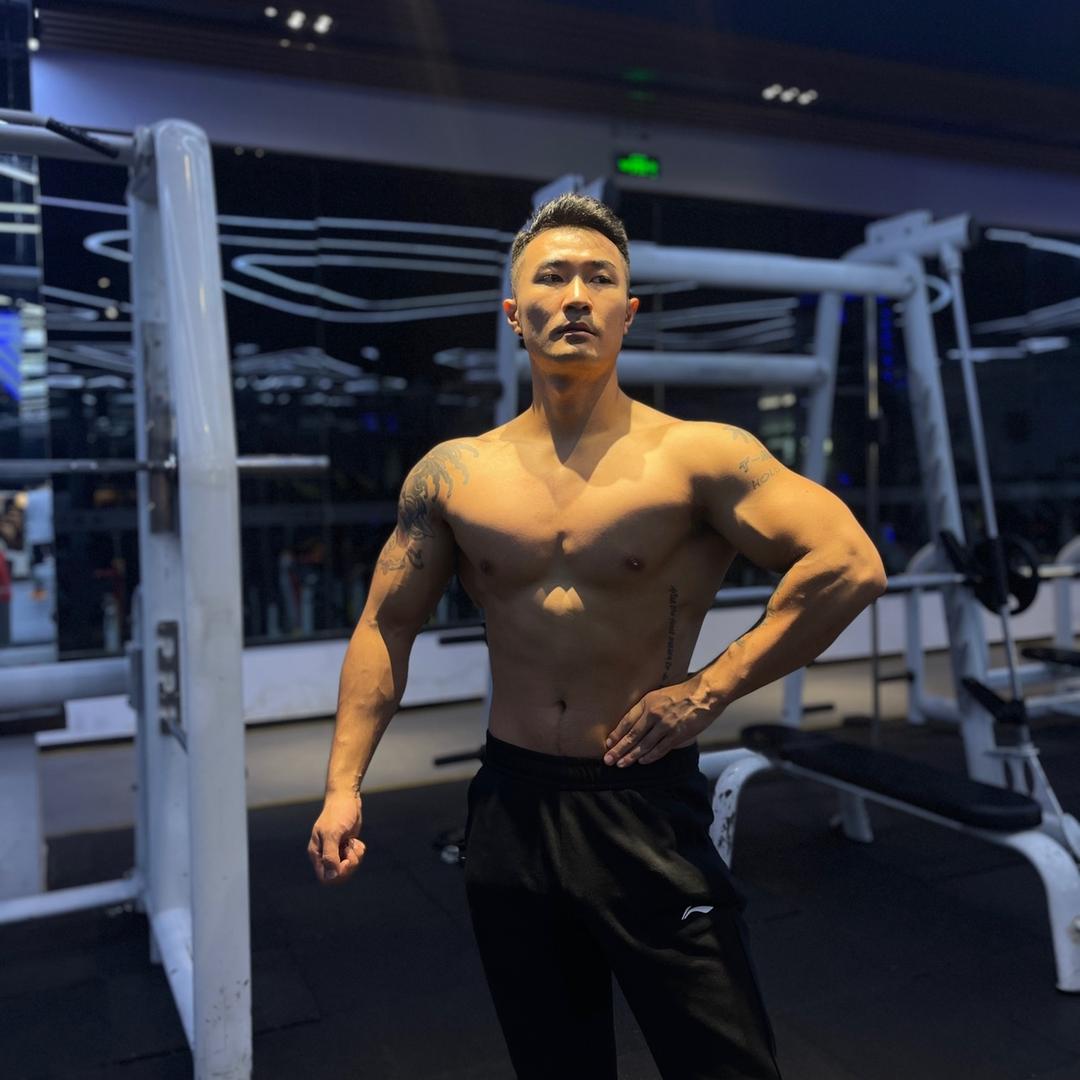 小黑不黑