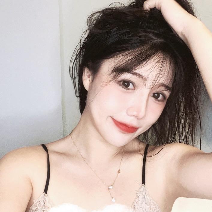 佳佳挣够一百w的vlog