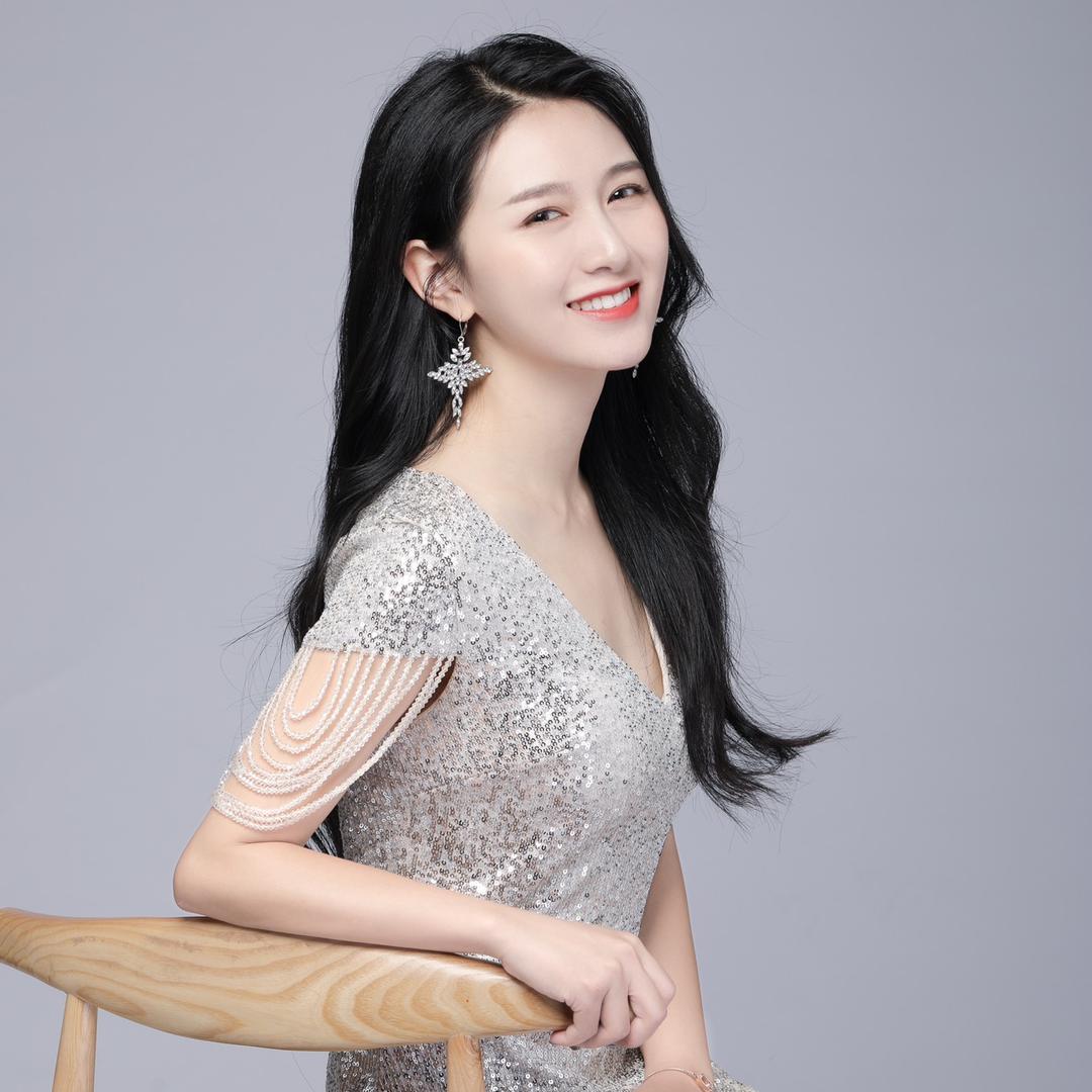 秦菲儿