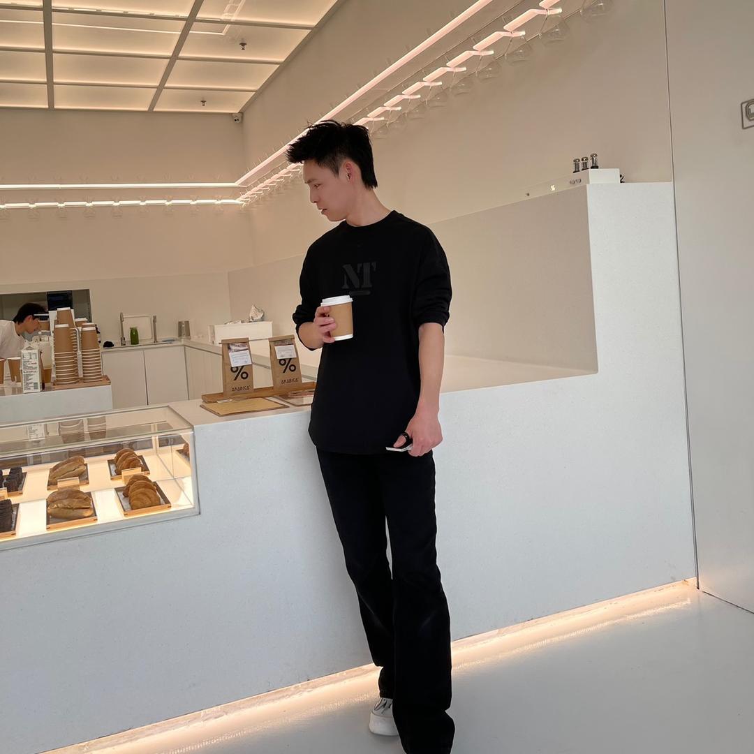 男嘉宾🎗包头烫发