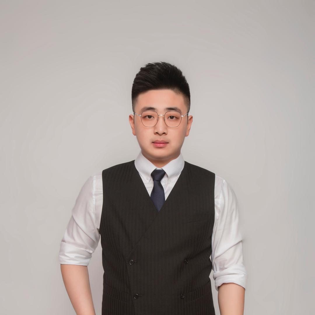 吴琼家庭教育