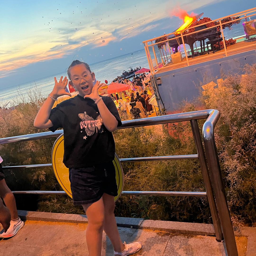 爱唱歌的七零后老阿姨