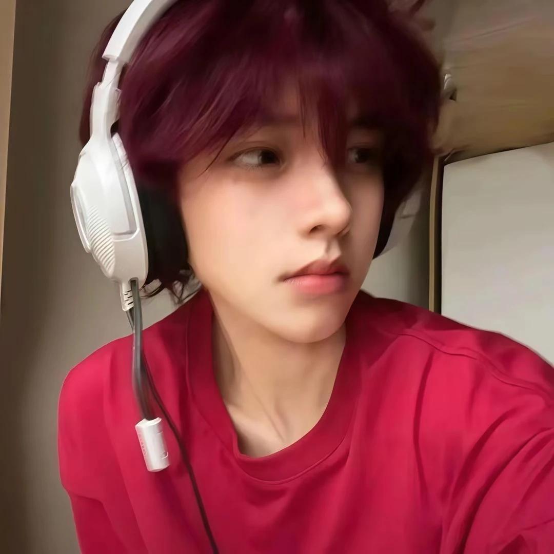 小白.