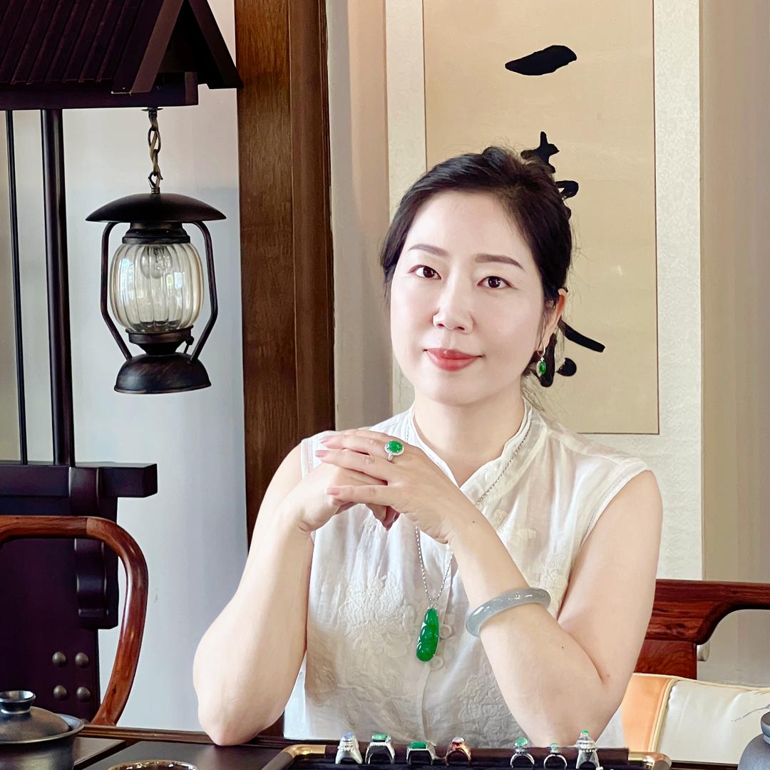 杨慕珠宝