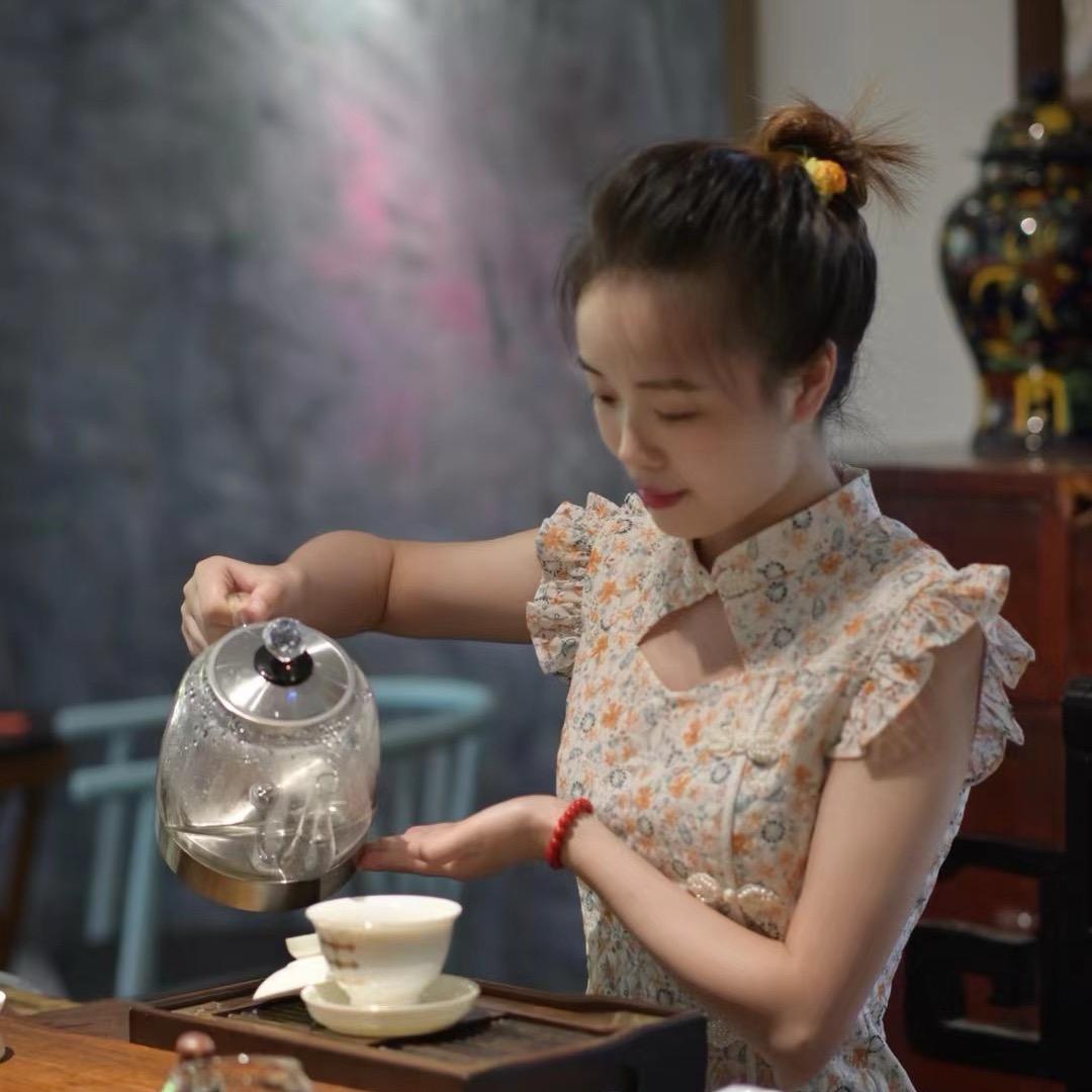 无所不能的鑫鑫茶溜子