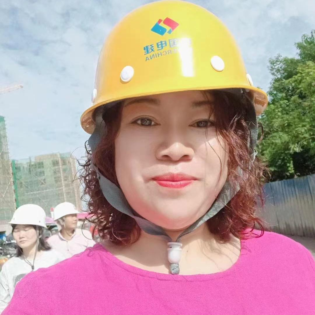 英子努力