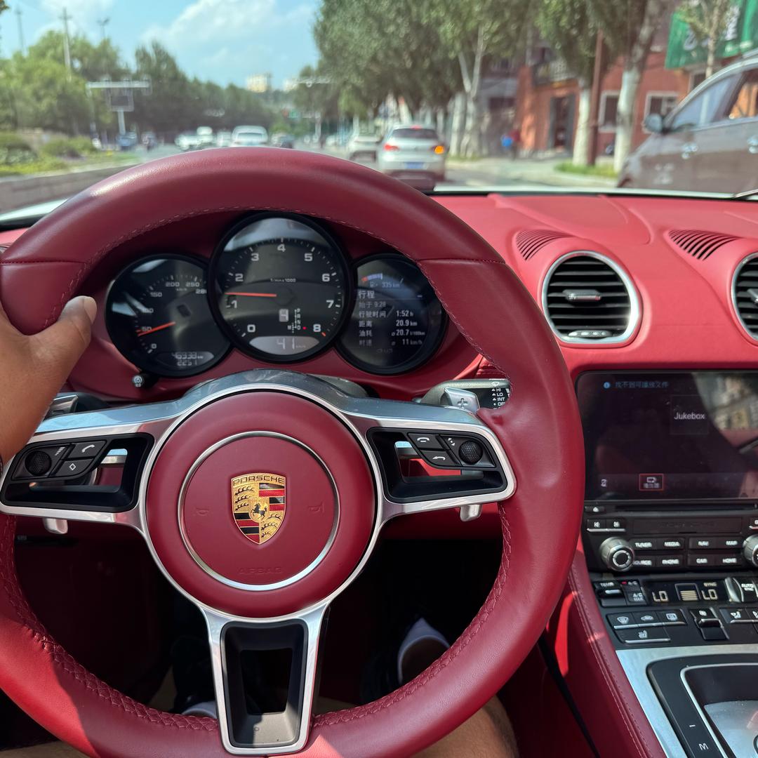 鑫威汽车配件养护中心