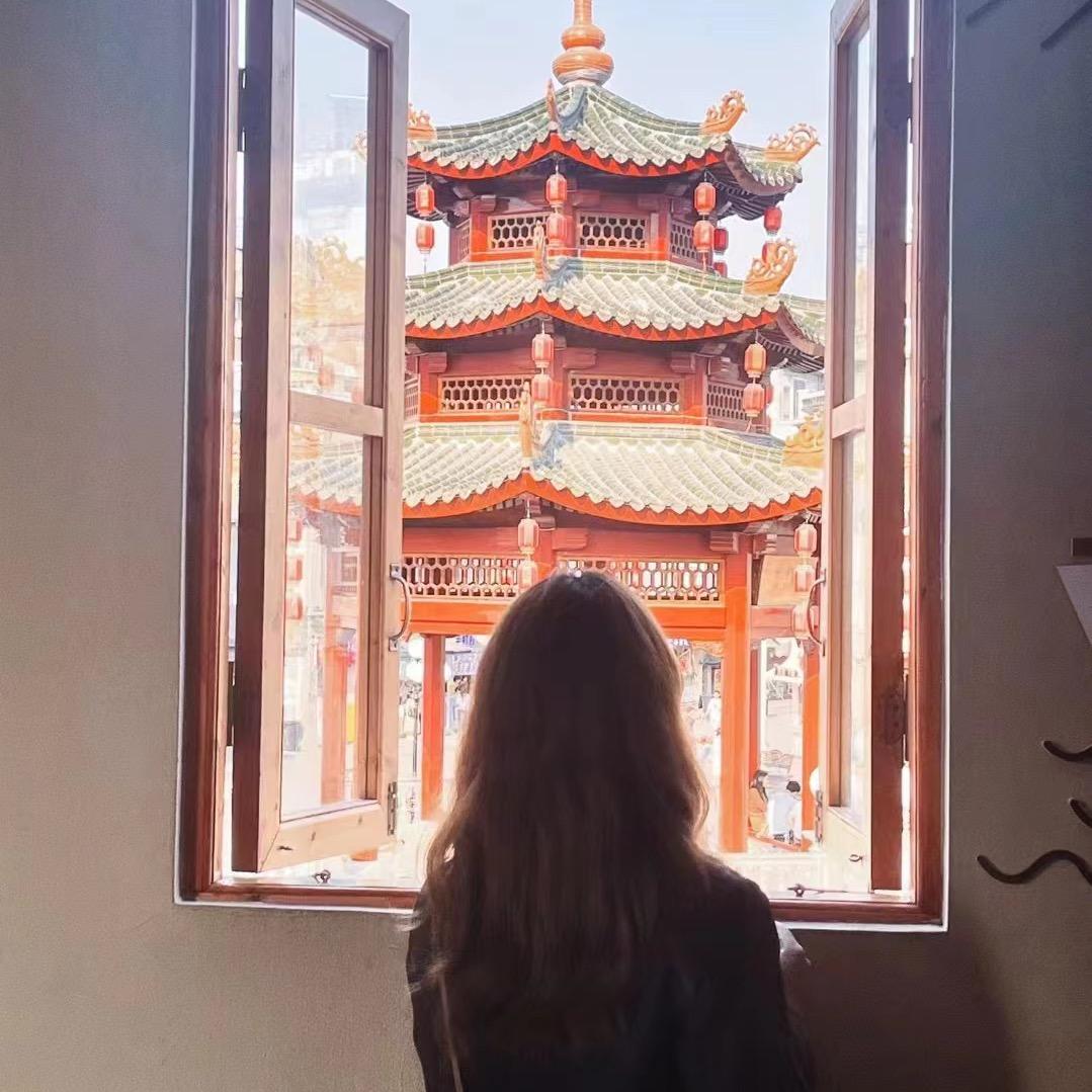 设计师Ms. Chen
